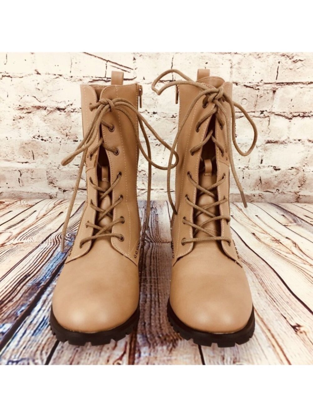 Gia Mia Boot Size 10 Womens Combat Star Studs Tan Natural - Picture 2 of 7